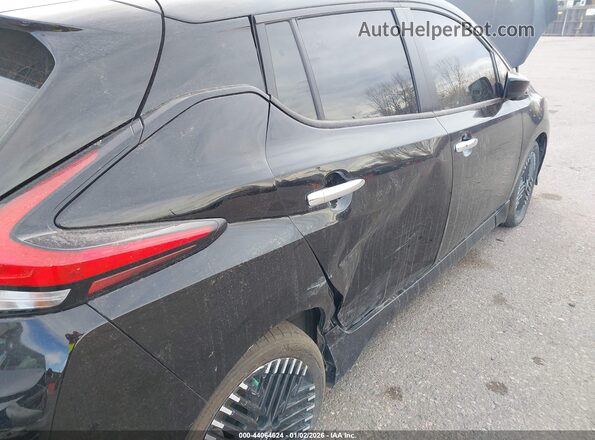 1N4CZ1CV3RC553744 2024 NISSAN LEAF Black Widok z przodu