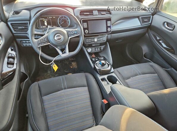 1N4CZ1CV4RC551257 2024 NISSAN LEAF Blue Vista del salpicadero