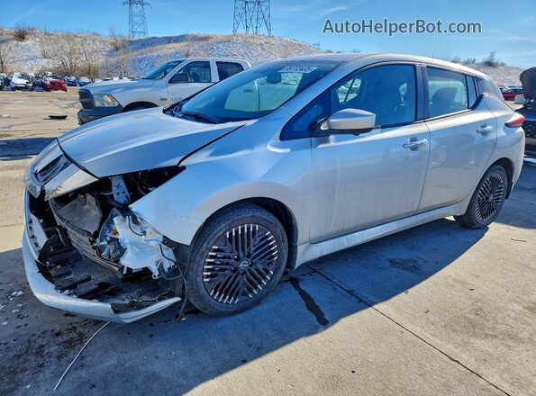 1N4CZ1CV6SC564064 2025 NISSAN LEAF Серебряный Передняя левая четверть
