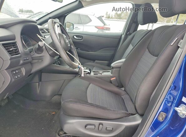 1N4CZ1CV7PC558541 2023 NISSAN LEAF Синий Вид салона спереди