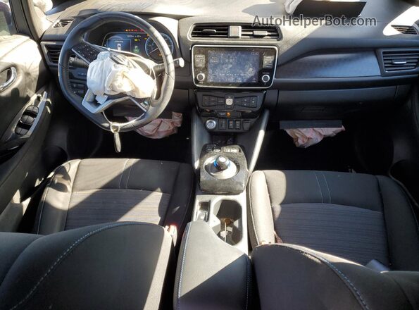 1N4CZ1CV7SC558774 2025 NISSAN LEAF Maroon Вид панелі приладів