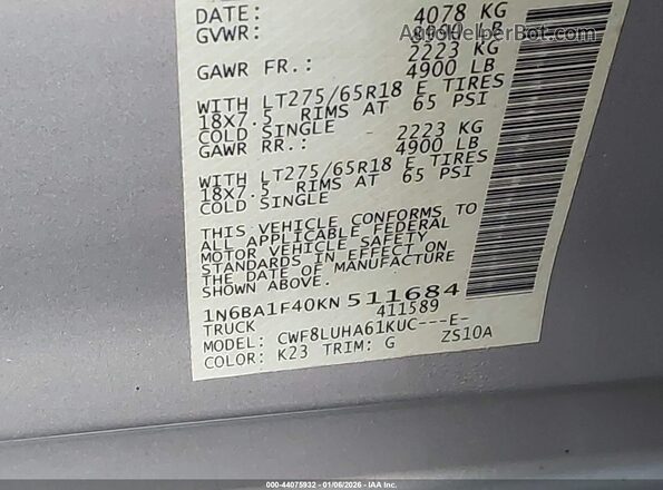1N6BA1F40KN511684 2019 NISSAN TITAN XD Серебряный Вид подкапотного пространства