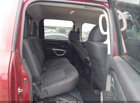 1N6BA1F44JN525974 2018 NISSAN TITAN XD Red Вид наклейки з VIN-кодом