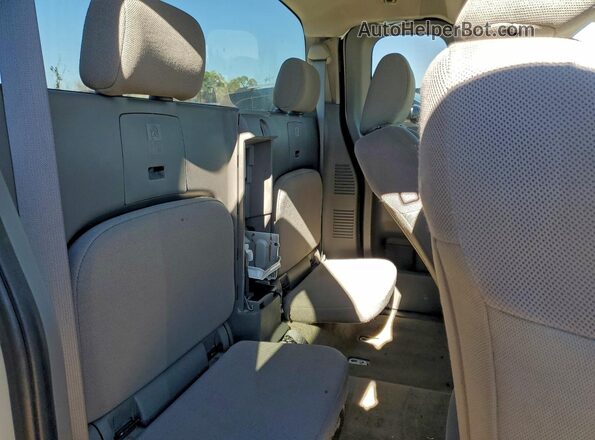 1N6BD0CT1HN752675 2017 NISSAN FRONTIER Белый Вид задних сидений