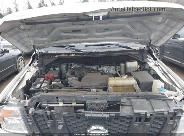 1N6BF0KM2HN805212 2017 NISSAN NV CARGO NV1500 White Rear view