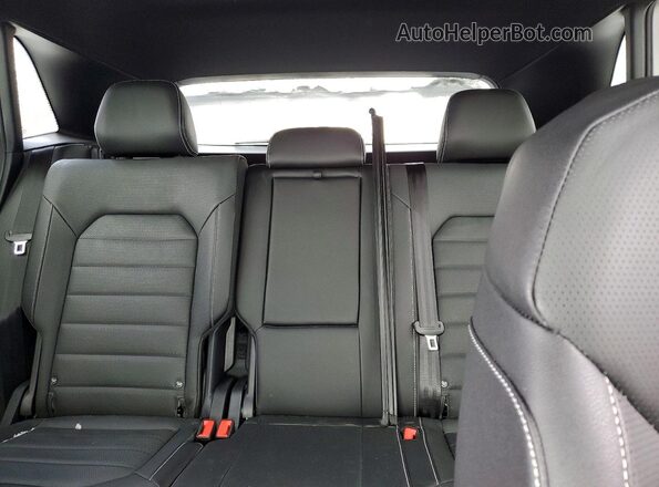 1V2AC2CA2TC205901 2026 VOLKSWAGEN ATLAS White Вид задніх сидінь