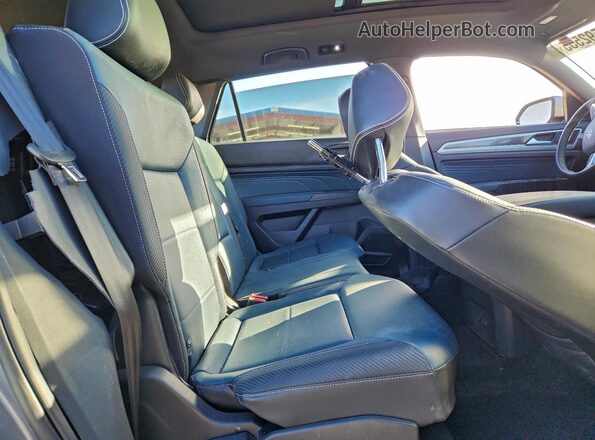 1V2BE2CA3PC217088 2023 VOLKSWAGEN ATLAS Silver Սալոնի հետևի տեսք