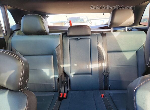 1V2BE2CA3PC217088 2023 VOLKSWAGEN ATLAS Silver Հետևի նստատեղերի տեսք