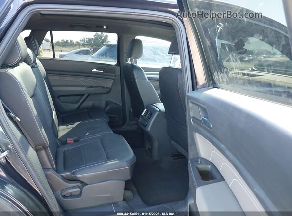 1V2BE2CAXPC214446 2023 VOLKSWAGEN ATLAS Black Widok naklejki z numerem VIN
