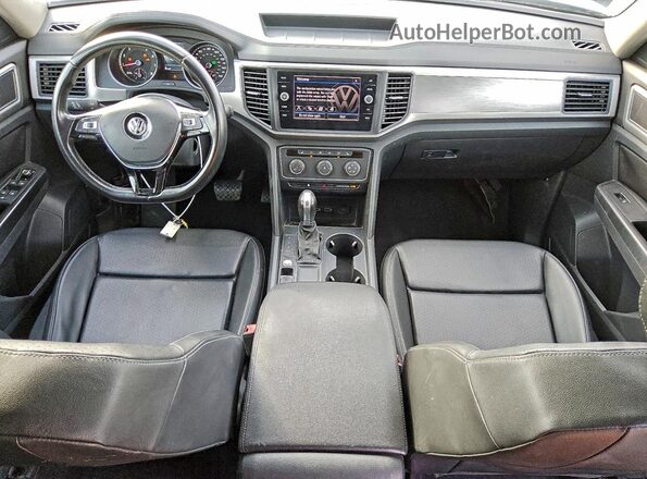 1V2CR2CA1JC523495 2018 VOLKSWAGEN ATLAS Серый Вид панели приборов