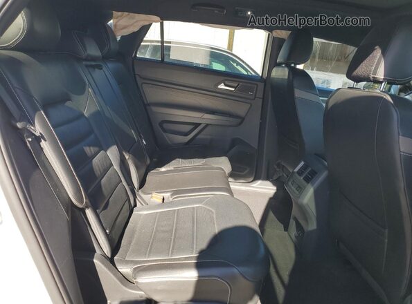 1V2FE2CA1PC228740 2023 VOLKSWAGEN ATLAS White Вид задньої частини салону