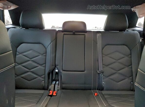 1V2HE2CAXSC218774 2025 VOLKSWAGEN ATLAS Black Widok tylnych siedzeń