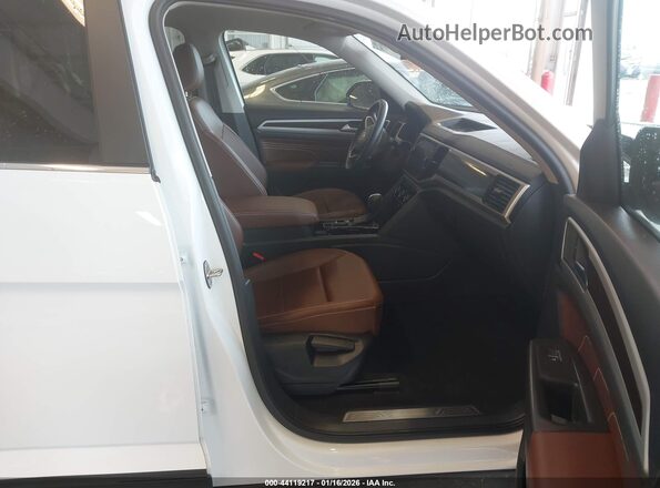 1V2JR2CA1PC548834 2023 VOLKSWAGEN ATLAS White Սալոնի դիմացի տեսք