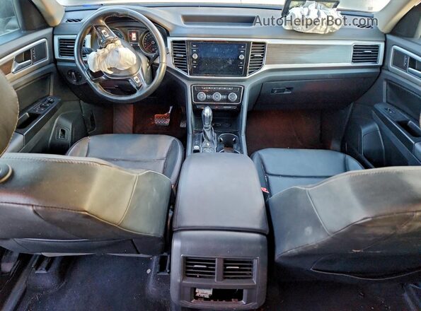 1V2MR2CA6JC549207 2018 VOLKSWAGEN ATLAS Черный Вид панели приборов