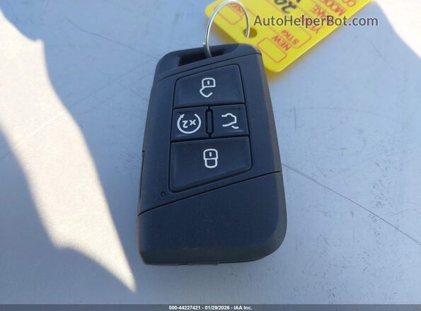 1V2MR2CA9JC521031 2018 VOLKSWAGEN ATLAS Белый Вид панели приборов