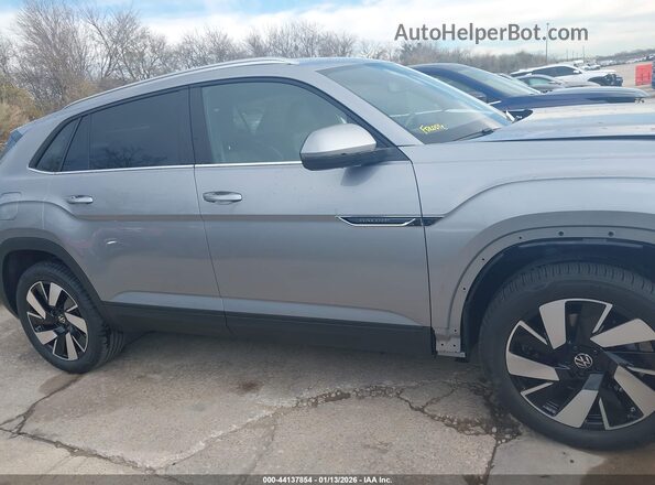 1V2WC2CA7TC214700 2026 VOLKSWAGEN ATLAS Gray Widok wnętrza z tyłu