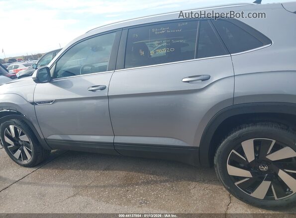 1V2WC2CA7TC214700 2026 VOLKSWAGEN ATLAS Gray Widok wnętrza 360 stopni