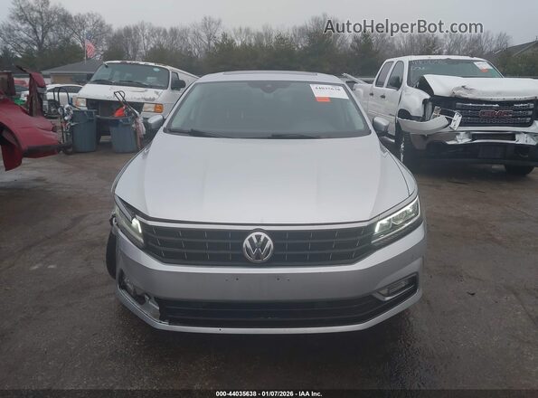 1VWCT7A30HC038583 2017 VOLKSWAGEN PASSAT Серебряный Вид щитка приборов
