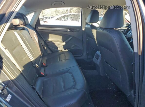 1VWDT7A38HC068726 2017 VOLKSWAGEN PASSAT Серый Вид задних сидений