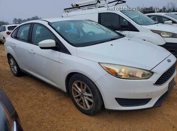 1FADP3F27JL324821 2018 FORD FOCUS Белый Передняя правая четверть