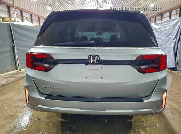 5FNRL6H6XSB079241 2025 HONDA ODYSSEY Silver Widok wnętrza z przodu