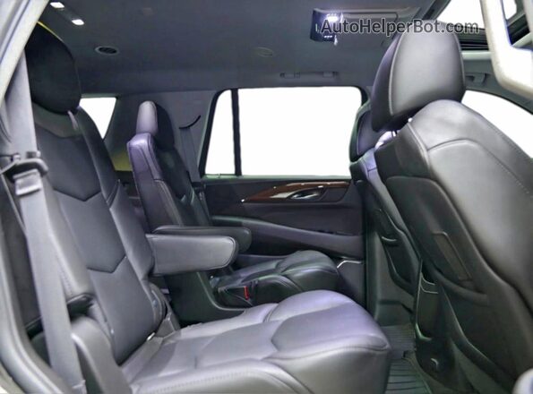 1GYS4BKJ5HR120179 2017 CADILLAC ESCALADE Серый Вид салона спереди