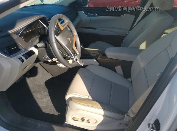 2G61L5S38J9175039 2018 CADILLAC XTS White Vista del salpicadero