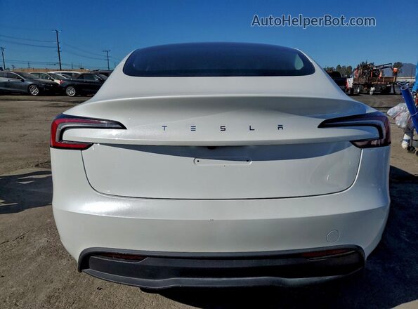 5YJ3E1EA7RF732484 2024 TESLA MODEL Белый Вид салона спереди