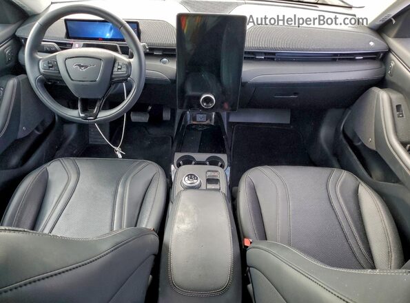 3FMTK3R78RMA18406 2024 FORD MUSTANG MACH-E PREMI Белый Вид щитка приборов