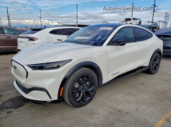3FMTK3R78RMA18406 2024 FORD MUSTANG MACH-E PREMI Белый Задняя левая четверть