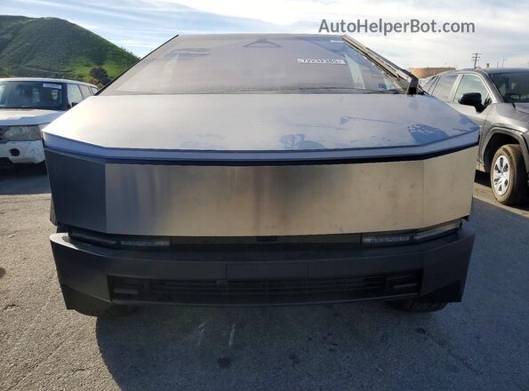 7G2CEHED7RA033076 2024 TESLA CYBERTRUCK Серебряный Вид сзади