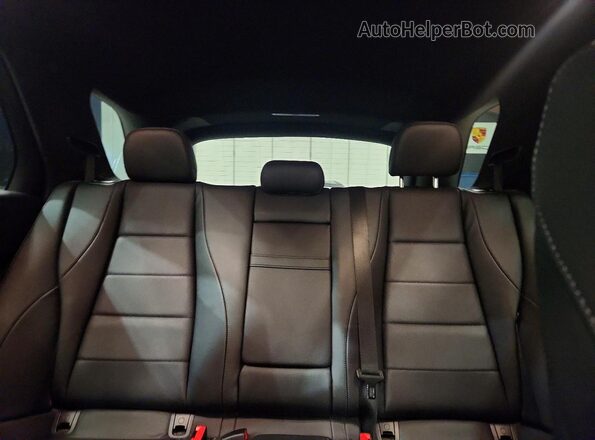 4JGFB4KB9LA048519 2020 MERCEDES-BENZ GLE Black Widok wnętrza z tyłu
