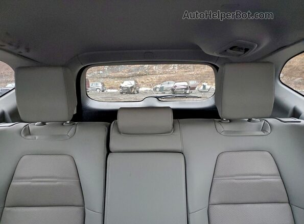 5J6RT6H89NL015768 2022 HONDA CRV Серебряный Вид задней части салона