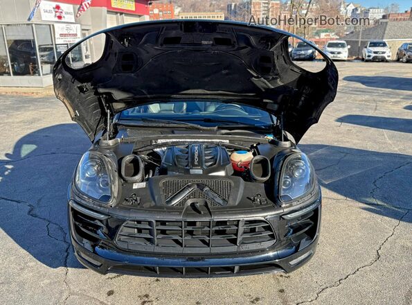 WP1AG2A51HLB55591 2017 PORSCHE MACAN Черный Вид задней части салона