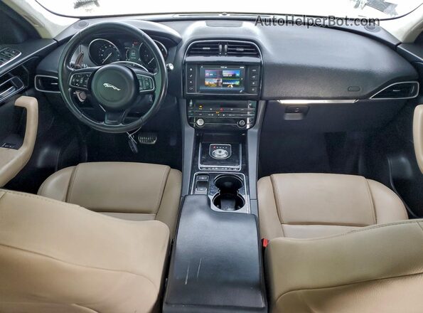SADCS2BN1HA492429 2017 JAGUAR F-PACE Черный Вид щитка приборов