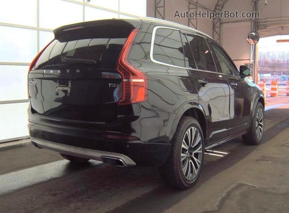 YV4102PK7L1611372 2020 VOLVO XC90 Black Widok z przodu