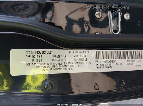 2C3CCAAG3JH342047 2018 CHRYSLER 300 Черный Вид подкапотного пространства