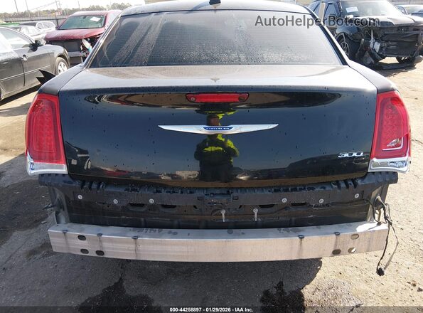 2C3CCAAG3JH342047 2018 CHRYSLER 300 Черный 