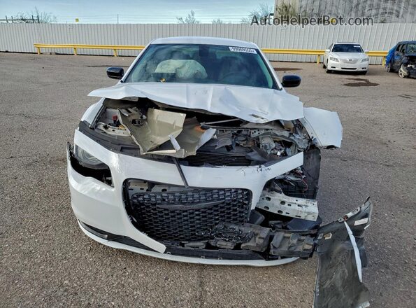 2C3CCAAG3MH617419 2021 CHRYSLER 300 Белый Вид спереди