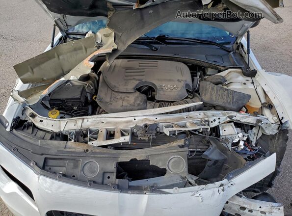 2C3CCAAG3MH617419 2021 CHRYSLER 300 Белый Вид задней части салона