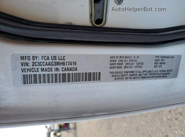2C3CCAAG3MH617419 2021 CHRYSLER 300 Белый Вид подкапотного пространства