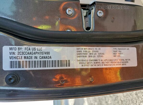 2C3CCAAG4PH707490 2023 CHRYSLER 300 Gray Widok naklejki z numerem VIN