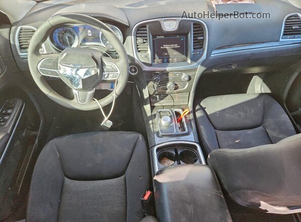 2C3CCAAG8NH221861 2022 CHRYSLER 300 Белый Вид панели приборов