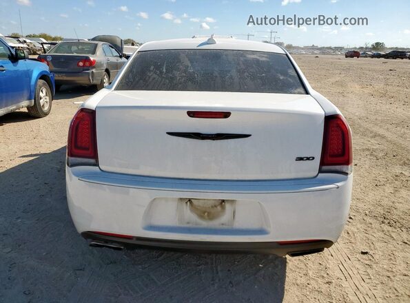 2C3CCAAGXNH107585 2022 CHRYSLER 300 White უკანა ხედი