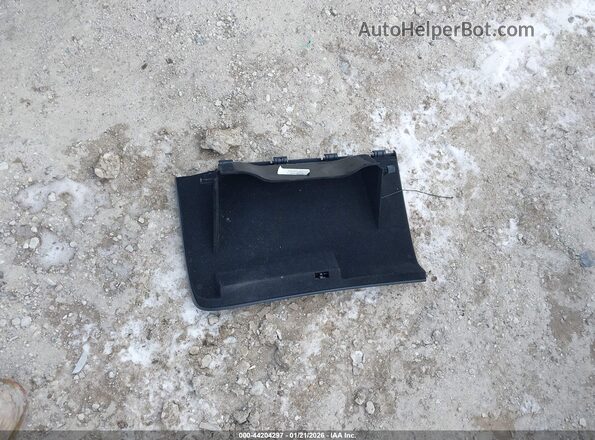 2C3CCABG0HH624185 2017 CHRYSLER 300 Белый Вид щитка приборов