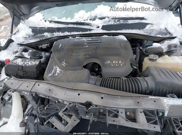 2C3CCABG0PH561121 2023 CHRYSLER 300 Серый Вид сзади