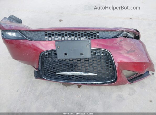 2C3CCABG4KH565990 2019 CHRYSLER 300 Бордовый Вид щитка приборов