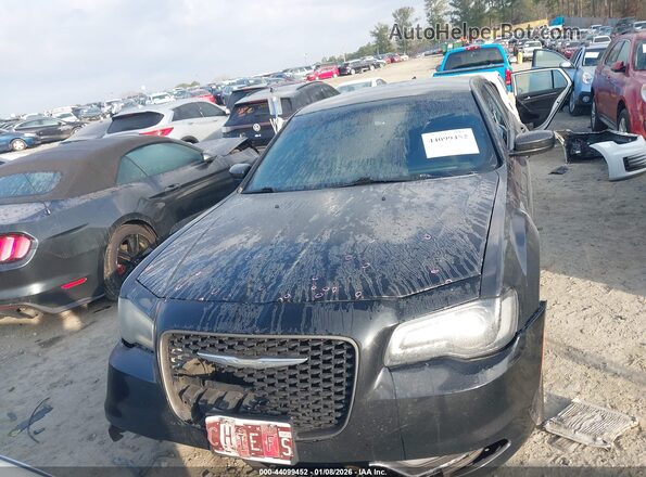 2C3CCABG6HH663007 2017 CHRYSLER 300 Черный Вид щитка приборов