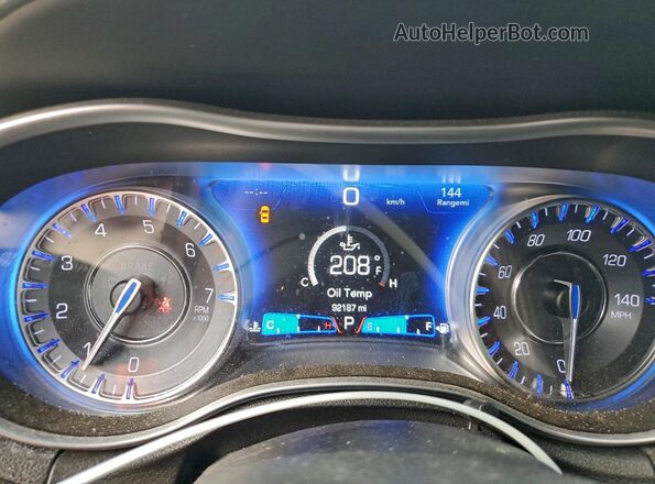 2C3CCABG8MH533000 2021 CHRYSLER 300 Silver ხელსაწყოთა პანელის ხედი