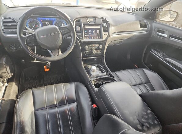 2C3CCABG8NH116347 2022 CHRYSLER 300 Silver Dashboard view